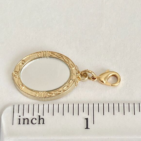 Disney Villains Snow White Evil Queen Clip On Charm Magic Mirror Zipper Pull - Picture 7 of 7